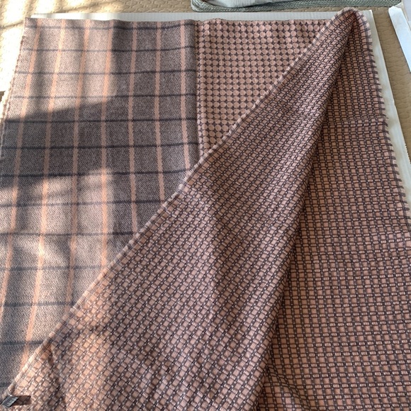 Soft Pink & Gray Patterned Wrap/Scarf - Picture 5 of 7